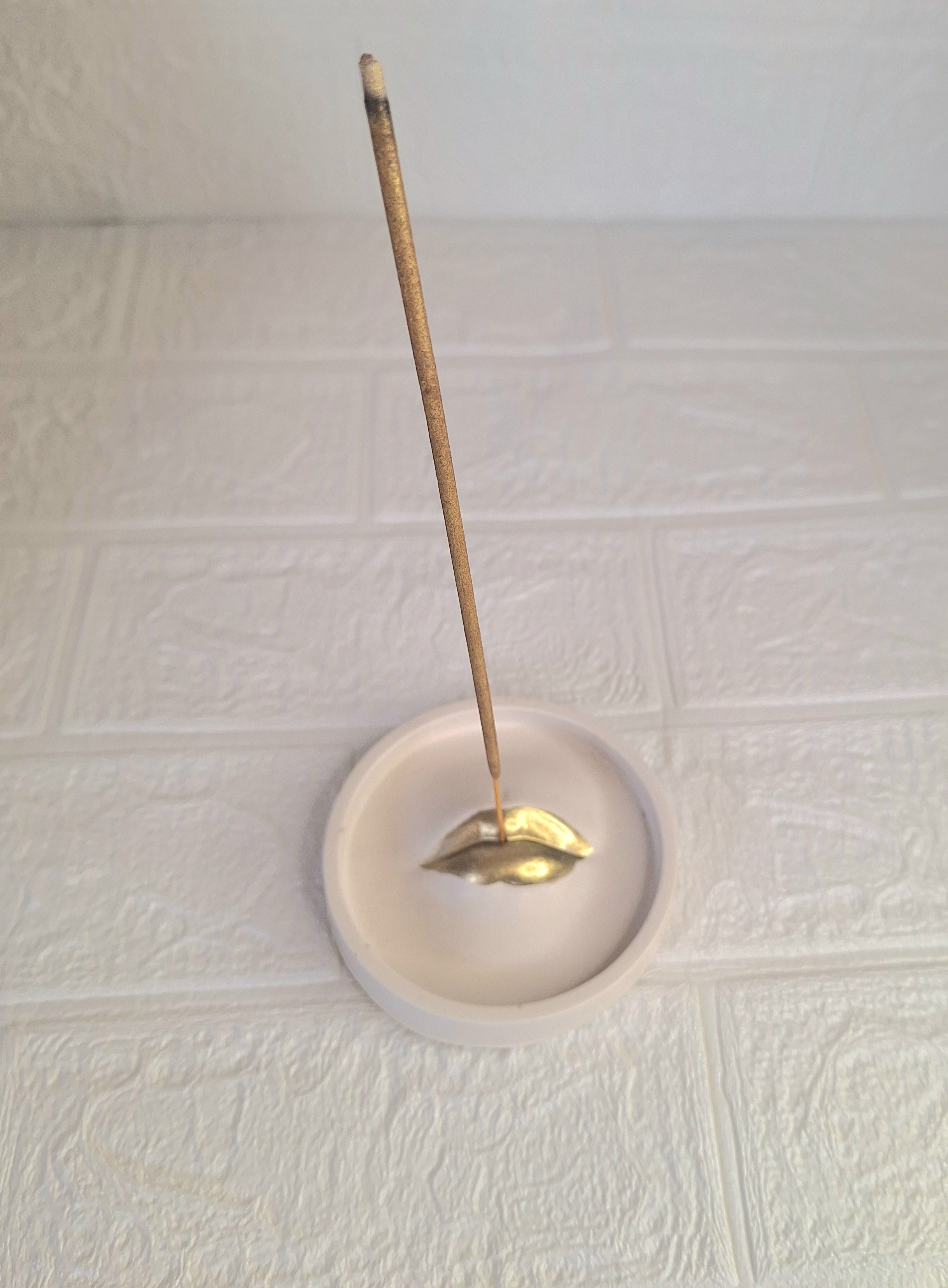 The Lip Incense Holder