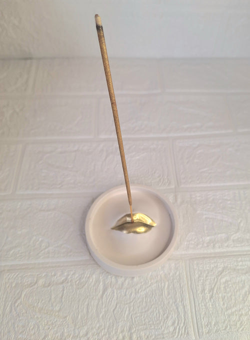 The Lip Incense Holder
