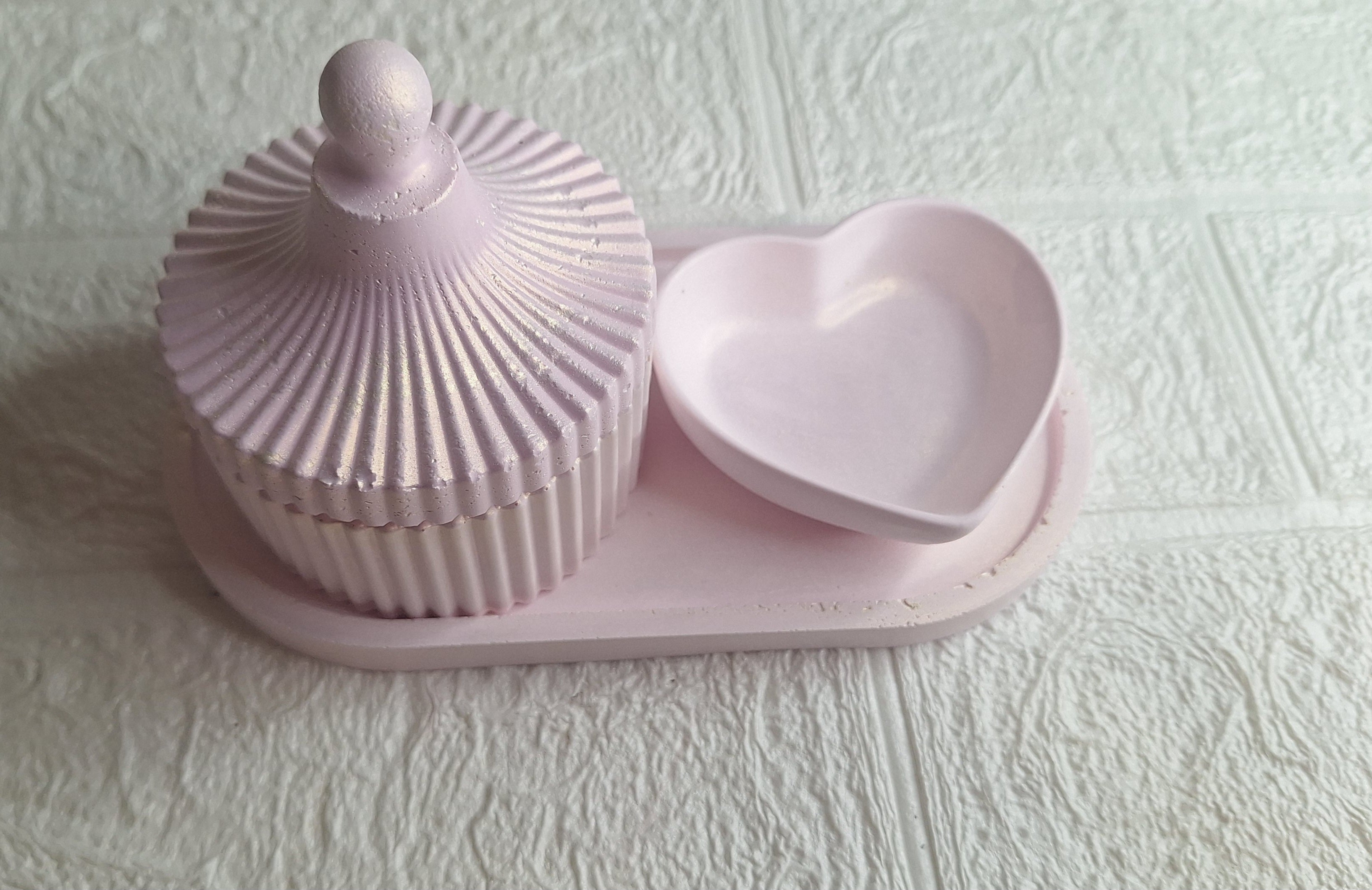Babydoll Iridescent Set - top view showing ribbed dome jar and heart dish on oval tray